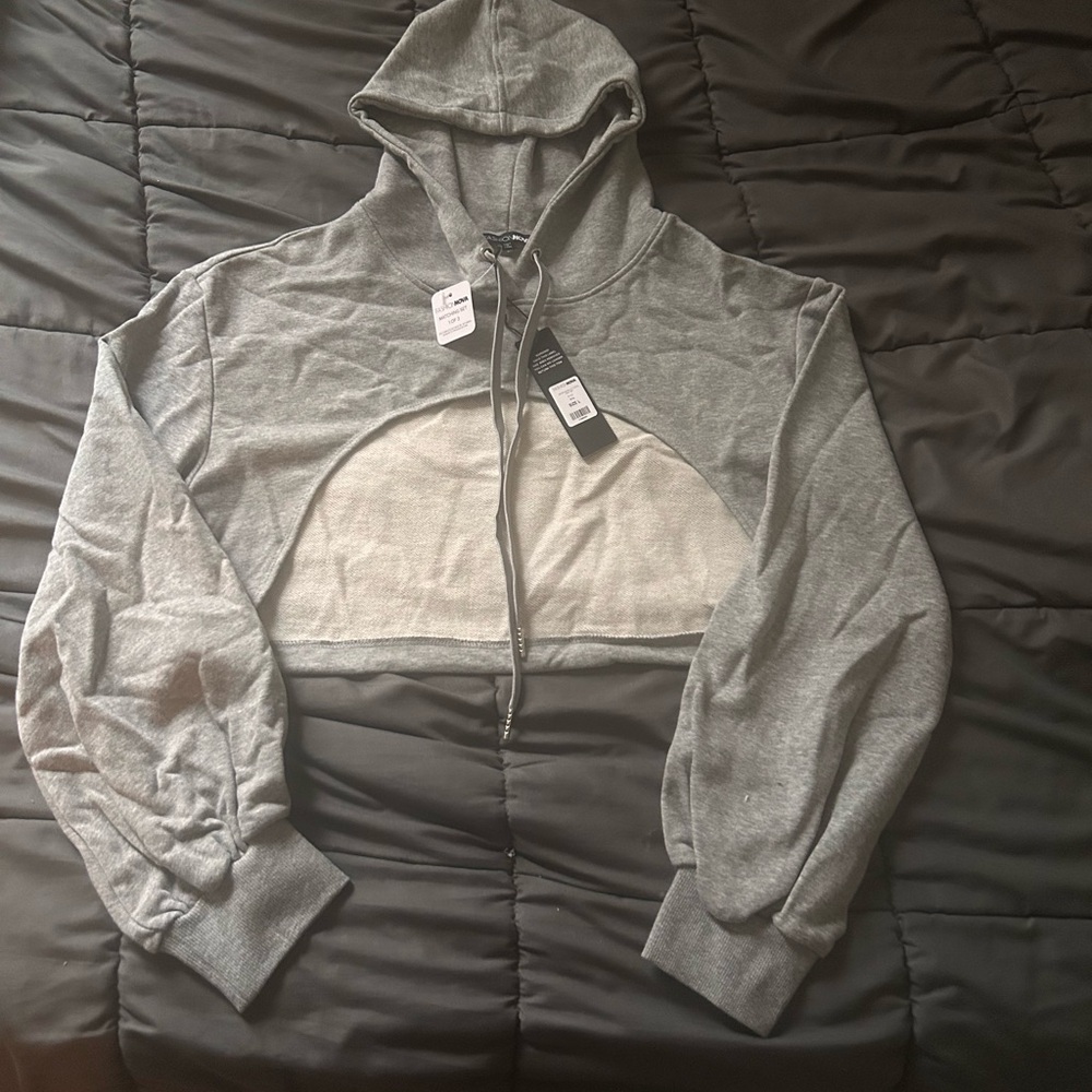 Gray 3-piece jogger set.